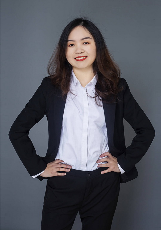 斯彥妍    人力資源總監(jiān)